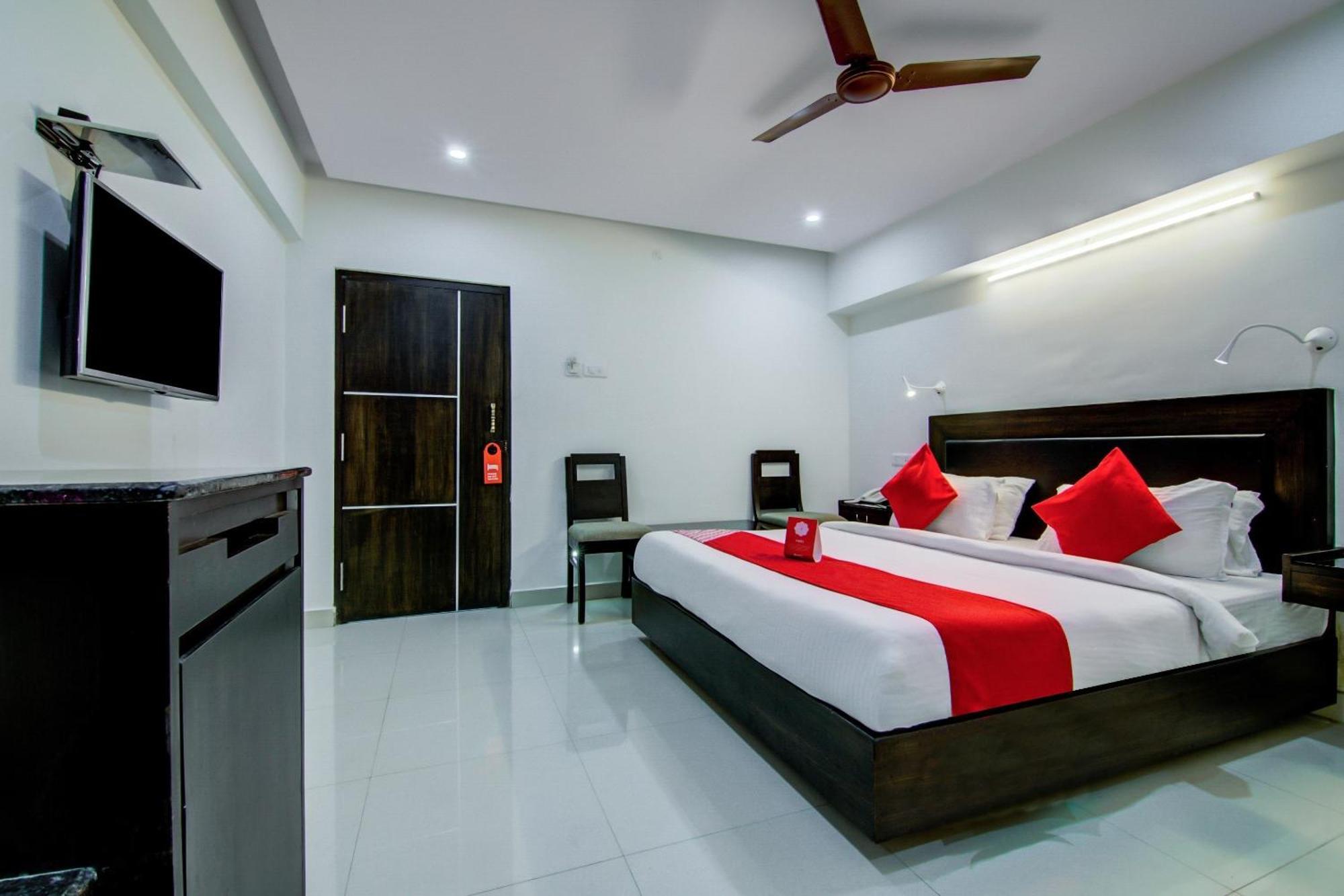 Kurmannapalem Super Collection O Ramachandra Residency מראה חיצוני תמונה