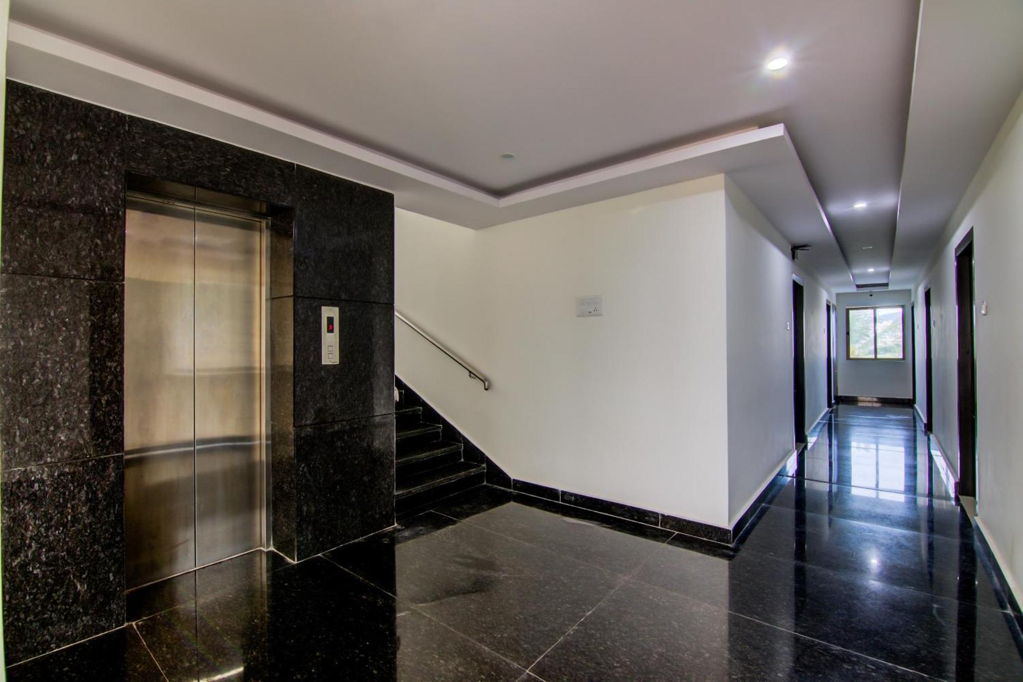 Kurmannapalem Super Collection O Ramachandra Residency מראה חיצוני תמונה