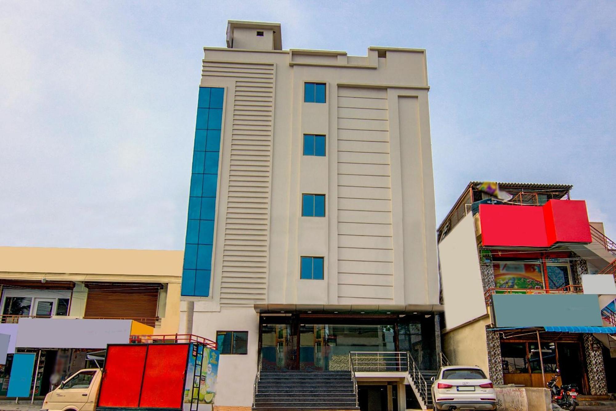 Kurmannapalem Super Collection O Ramachandra Residency מראה חיצוני תמונה